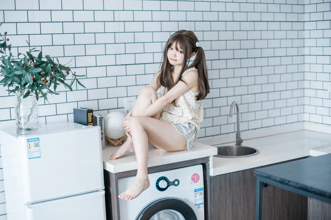 神沢永莉 – NO.07 黄色吊带睡衣兔兔 [22P]插图2